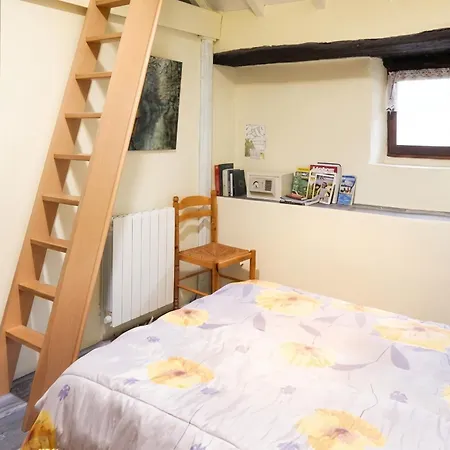Maison Cosy Avec Vue Sur La Montagne A Dompnac, Cheminee